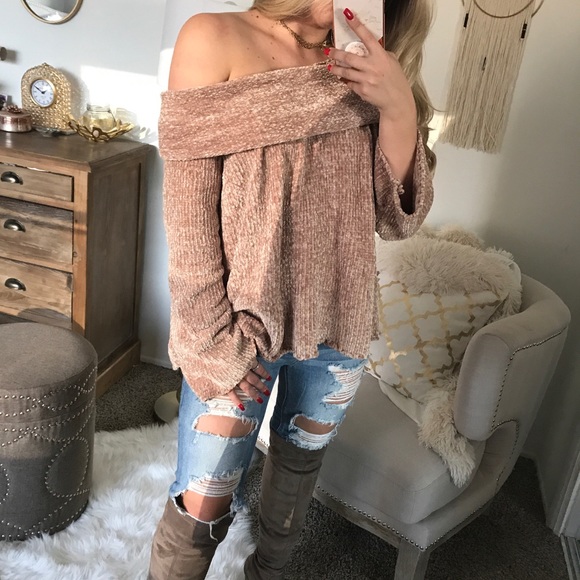 LAST1•🆕 Champagne Off Shoulder Chenille Sweater - Picture 5 of 5